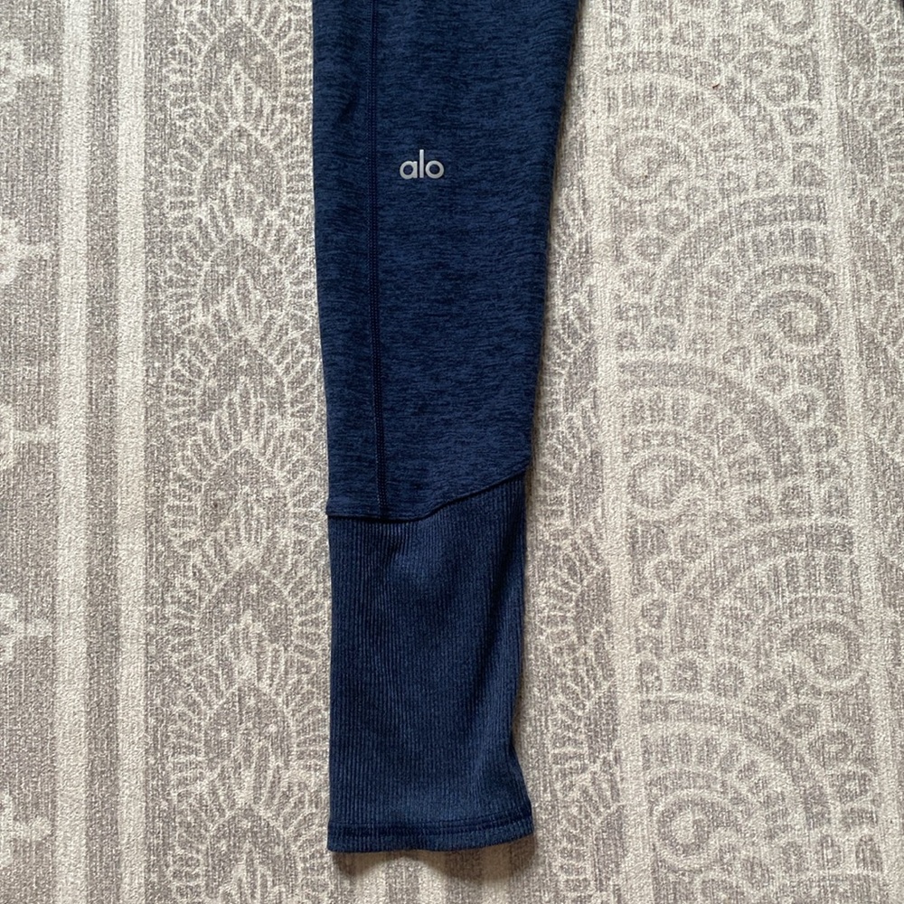 Alo Yoga Alosoft Leggings - Picture 10 of 11